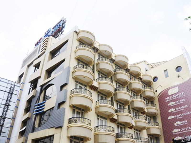 Hôtel Neelkanth Paradise à Ahmedabad Extérieur photo