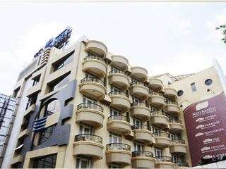 Hôtel Neelkanth Paradise à Ahmedabad Extérieur photo
